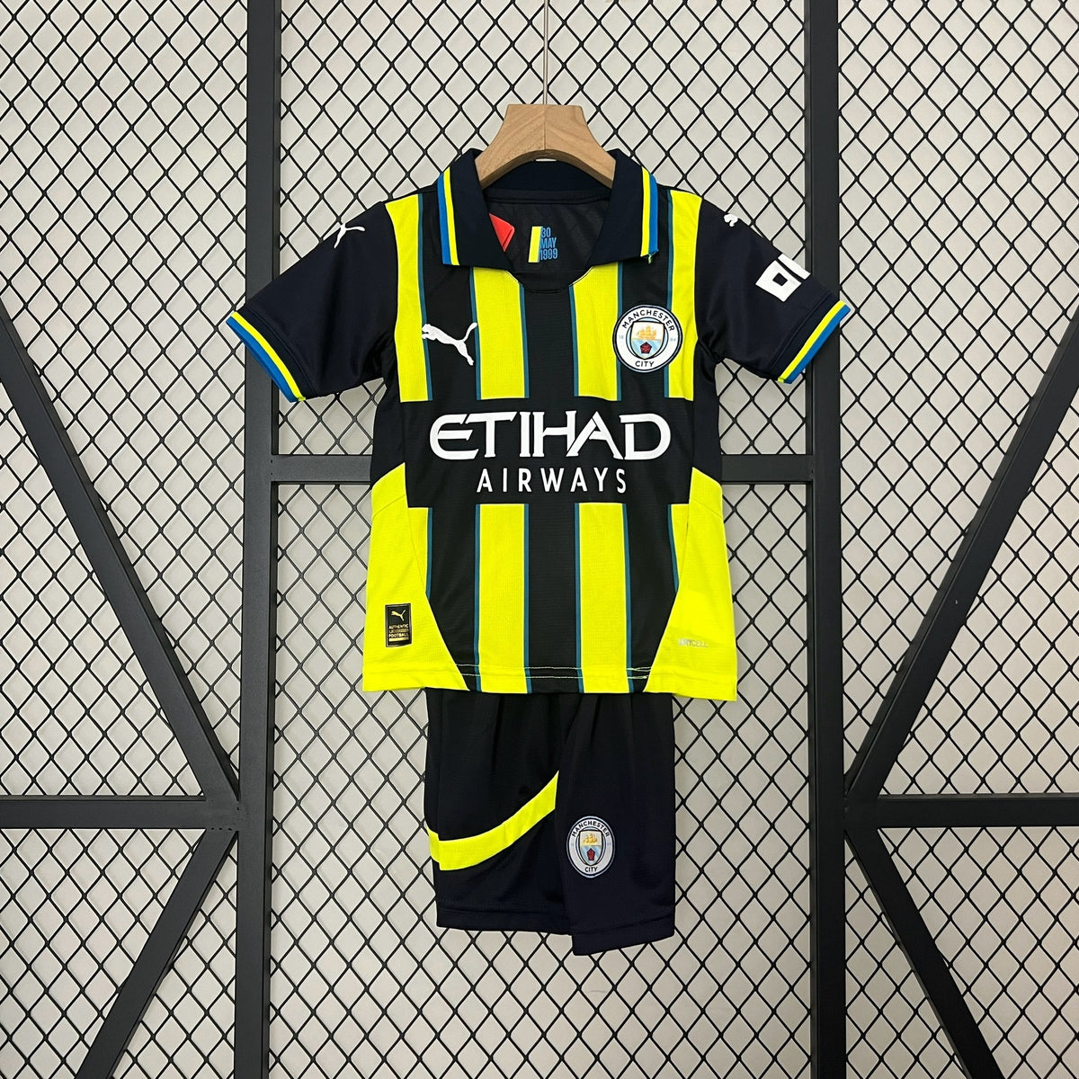 Kit Infantil Manchester City 24/25 Torcedor Unissex