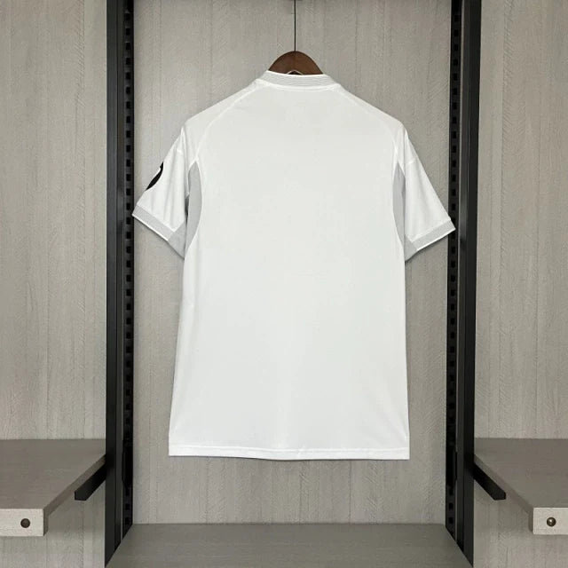 Camisa Real Madrid 2025/26 Torcedor Masculina