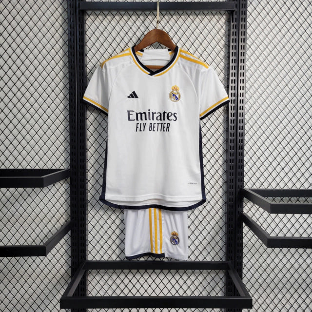 Kit Infantil Real Madrid 23/24 Conjunto Unissex
