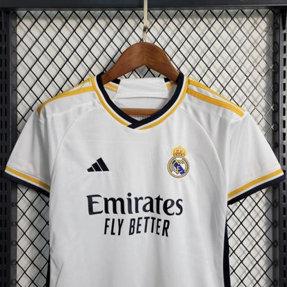 Kit Infantil Real Madrid 23/24 Conjunto Unissex